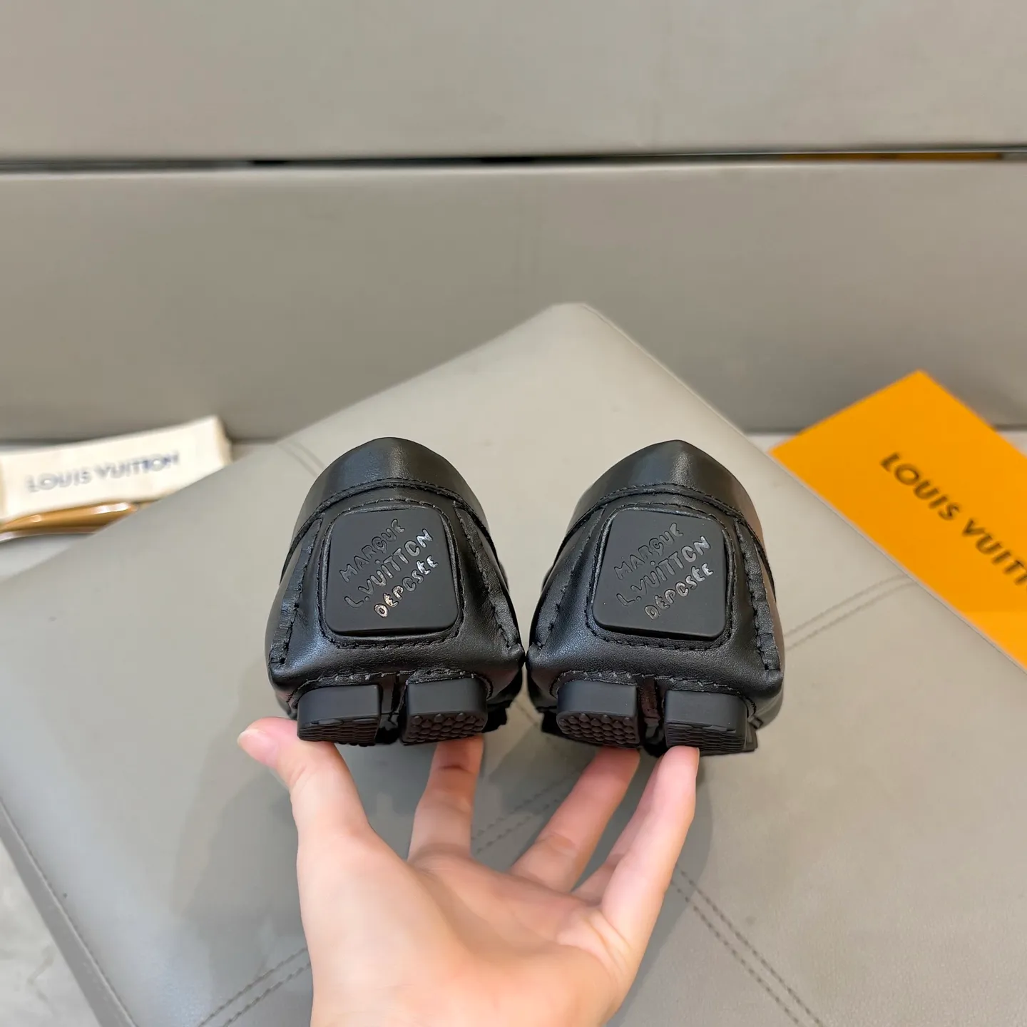 Factory price: 460💰LV men's beanie shoes 2025 official website synchronized <market top version> imported first-layer cowhide ➕ black cowhide original packaging. Size 38-45